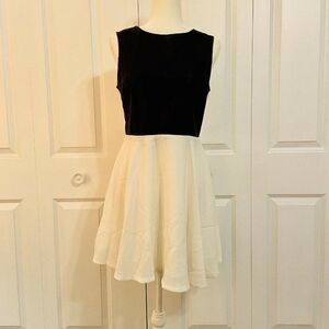 English Rose Sleeveless White Black Vegan Leather Fit and Flare Dress Large